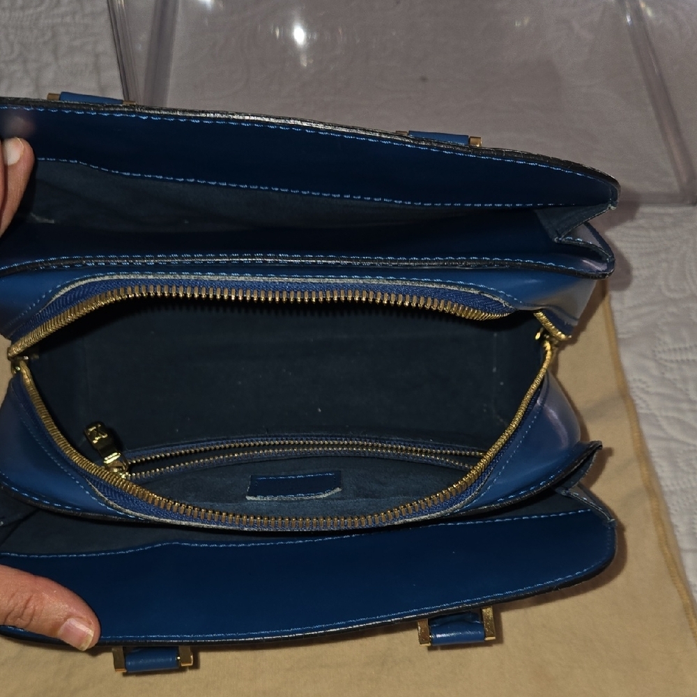 Vintage Louis Vuitton Navy Epi Pont Neuf - Picture 3 of 8